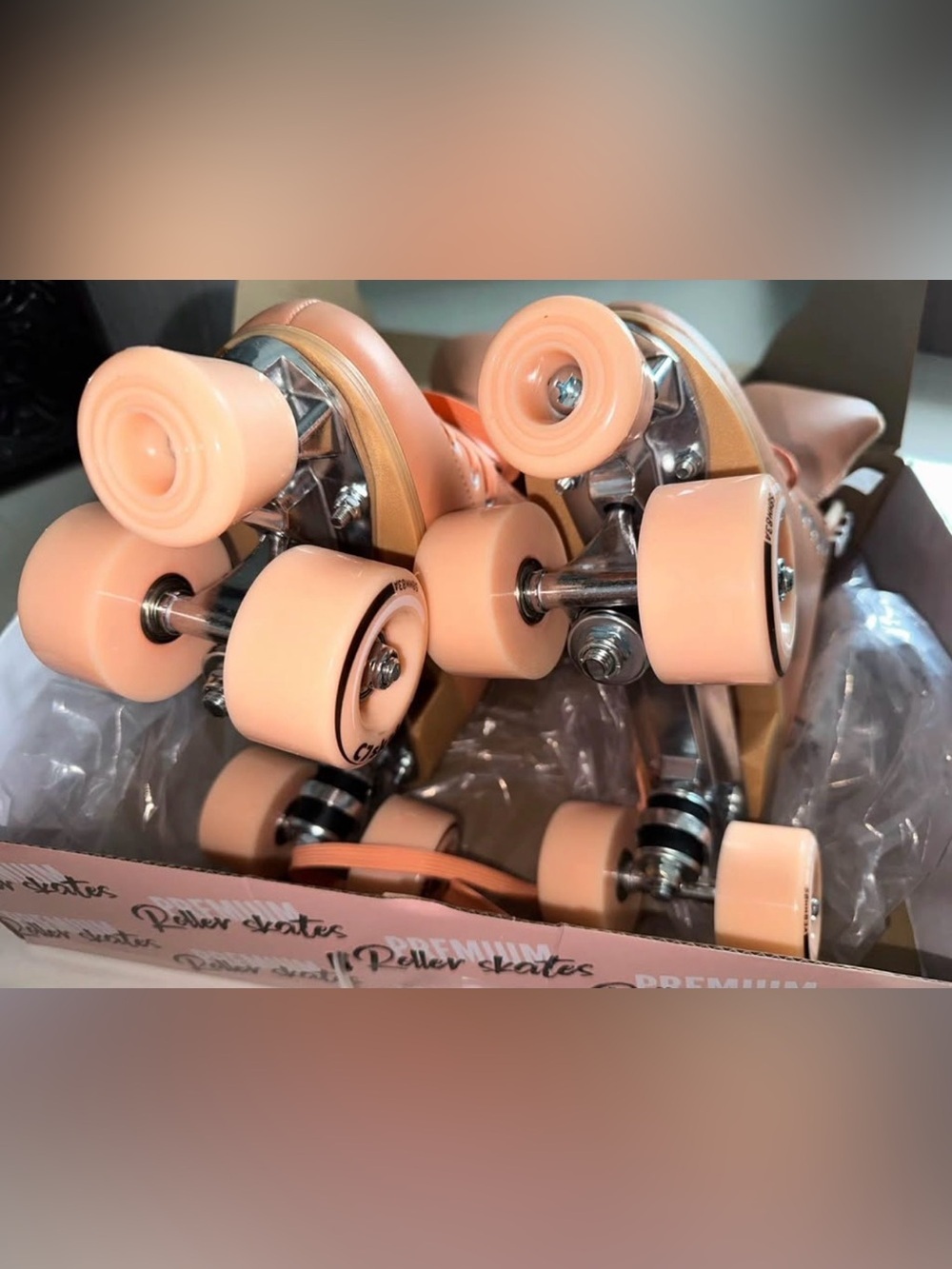 C7 Roller Skates Women’s Peach High-Top Skate 🍊 - Picture 3 of 5